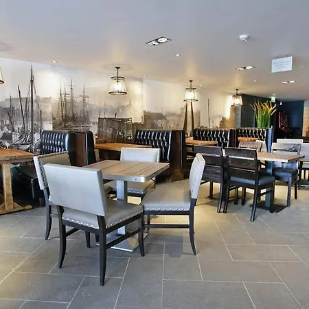 Hotel The Angel Wetherspoon 4*