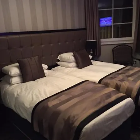 Hotel The Angel Wetherspoon 4*