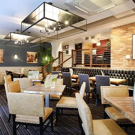 The Angel Wetherspoon 호텔 4*